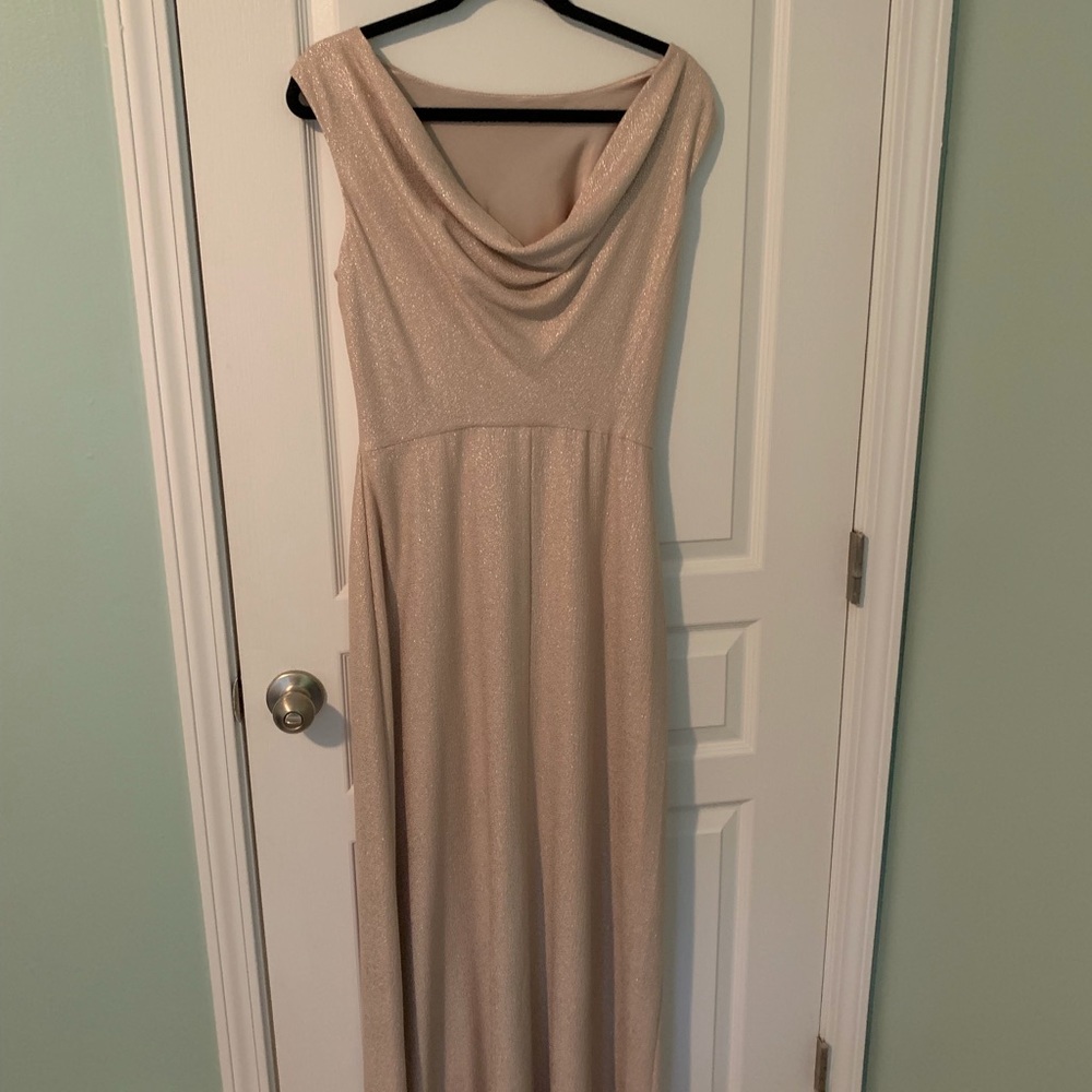 Formal long dress - Picture 3 of 5